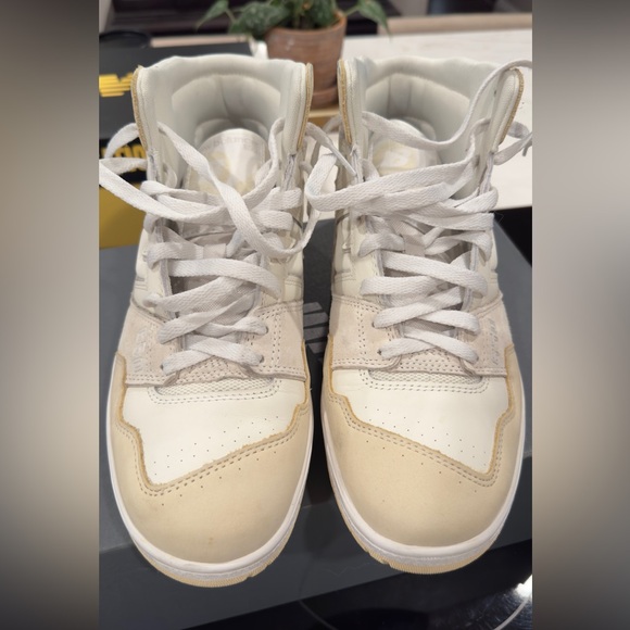 New Balance 650 worn three times. Sz 10 - Picture 4 of 9